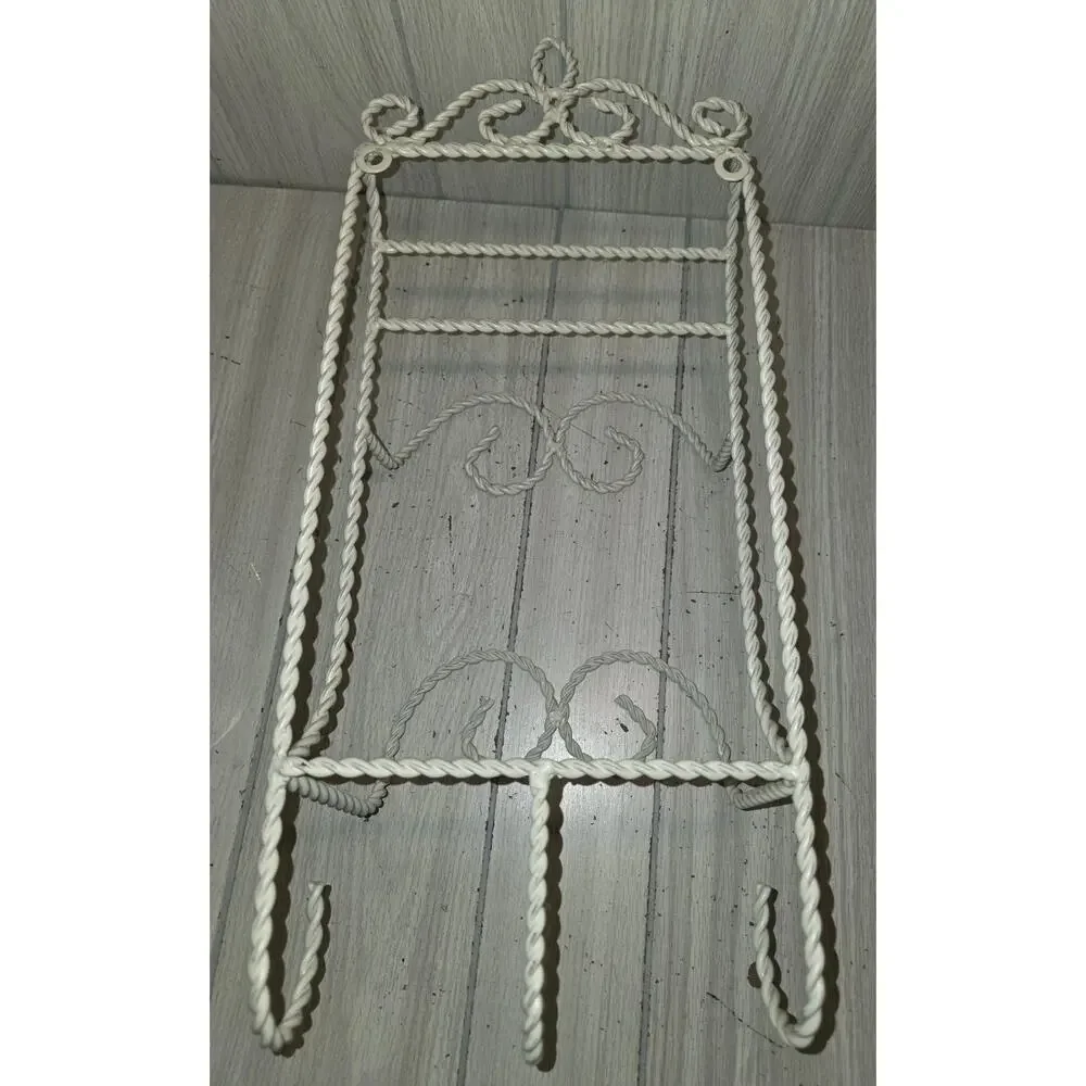 Vintage Wrought lron Scroll Wall Mount Towel Holder 20